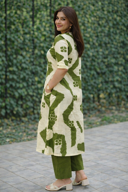Cotton Printed Straight Kurta With Pant Set-Green